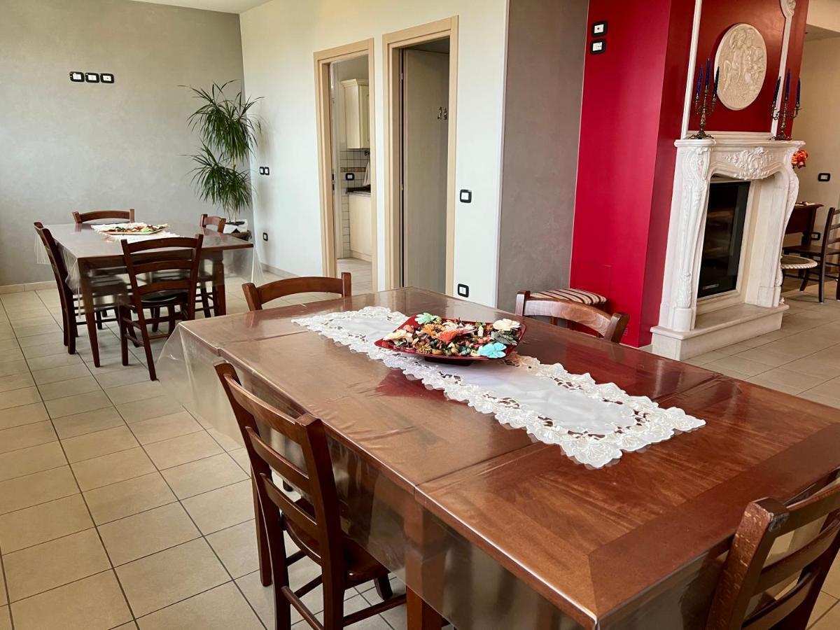 Agriturismo Le Essenze - Terrazza Sulla Romagna チェゼーナ エクステリア 写真