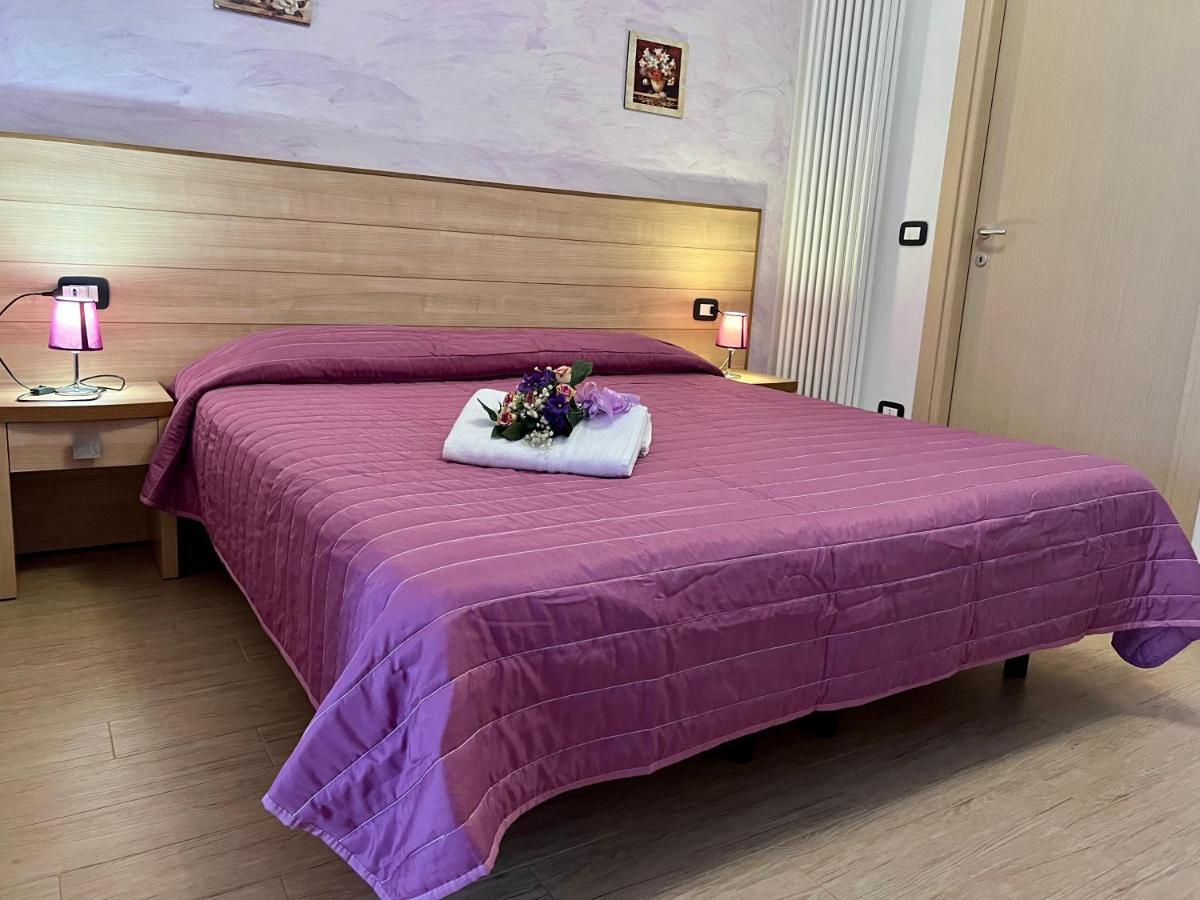 Agriturismo Le Essenze - Terrazza Sulla Romagna チェゼーナ エクステリア 写真